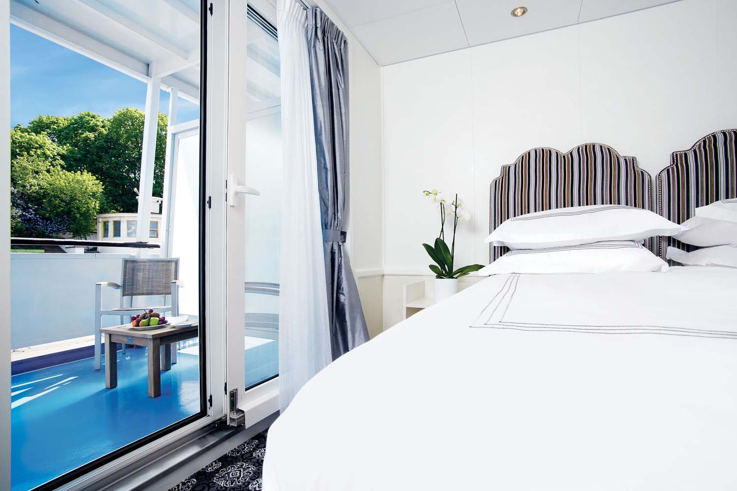 UNIWORLD RIVER CRUISES CRUCEROS RUSIA RIVER VICTORIA CRUCEROS DE LUJO RUSIA RUSSIAN RIVER CRUISES UNIWORLD RIVER CRUISES CRUCEROS VOLGA CRUCEROS MOSCU CRUCEROS SAN PETERSBURGO
